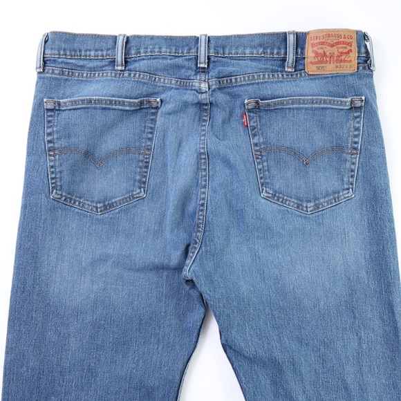 Levi's 505 Men's Regular Fit Straight Leg Jeans 42x32 Medium Wash Mexico - Picture 8 of 11